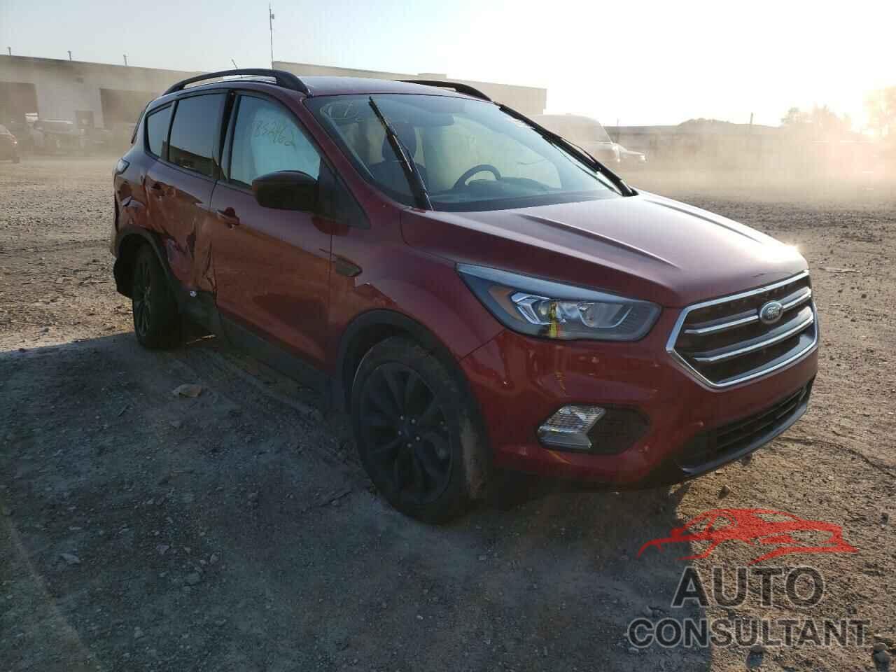 FORD ESCAPE 2018 - 1FMCU0GD1JUC68541