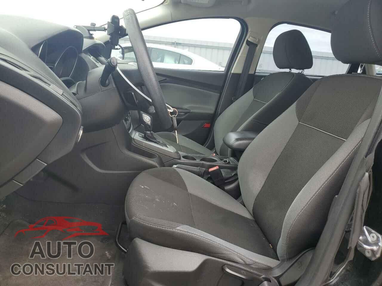 FORD FOCUS 2014 - 1FADP3F23EL372693