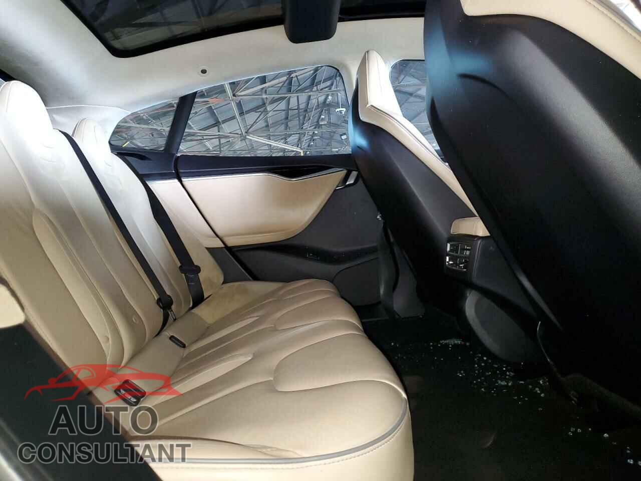 TESLA MODEL S 2013 - 5YJSA1DP5DFP12661