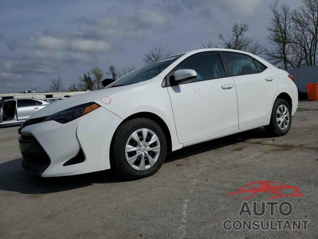 TOYOTA COROLLA 2018 - 5YFBURHE7JP768776