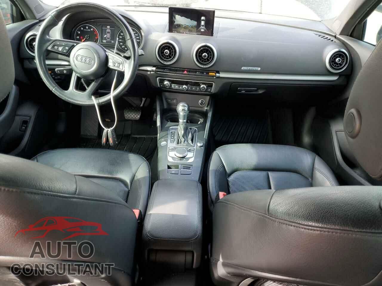 AUDI A3 2017 - WAUB8GFF5H1019443