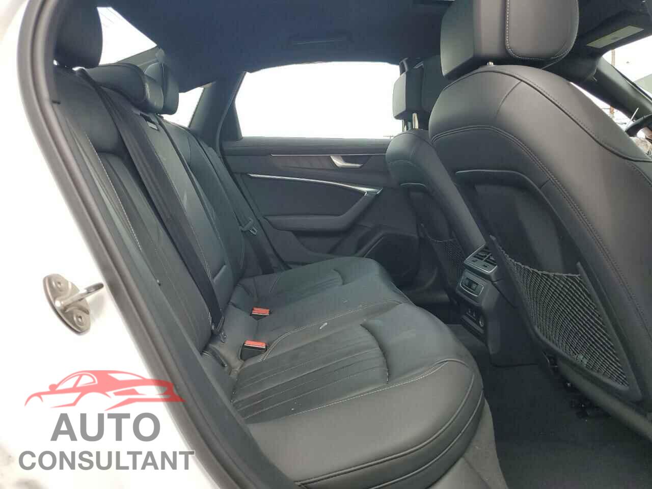 AUDI A6 2023 - WAUD3BF2XPN018657