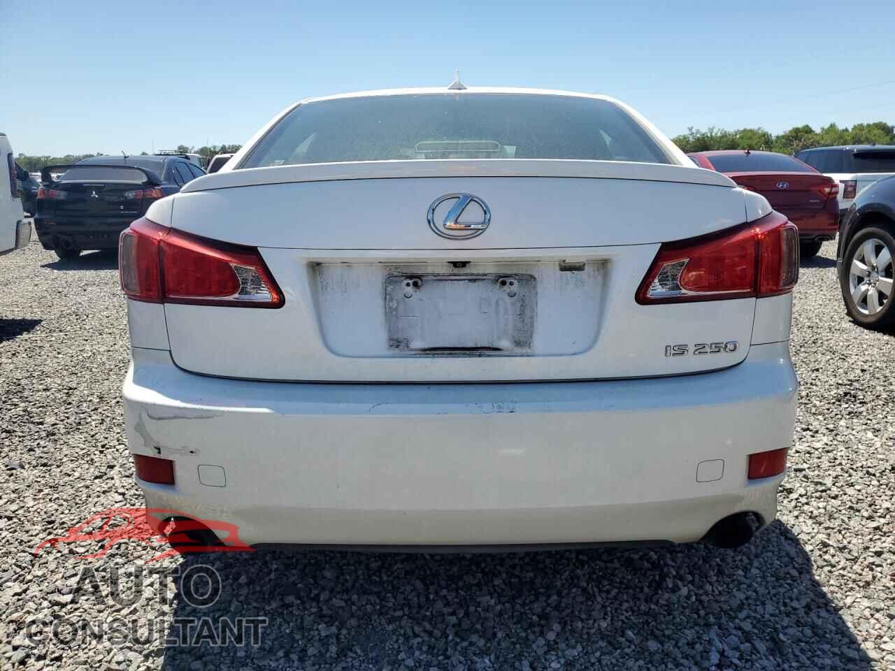 LEXUS IS 2012 - JTHBF5C21C5184100
