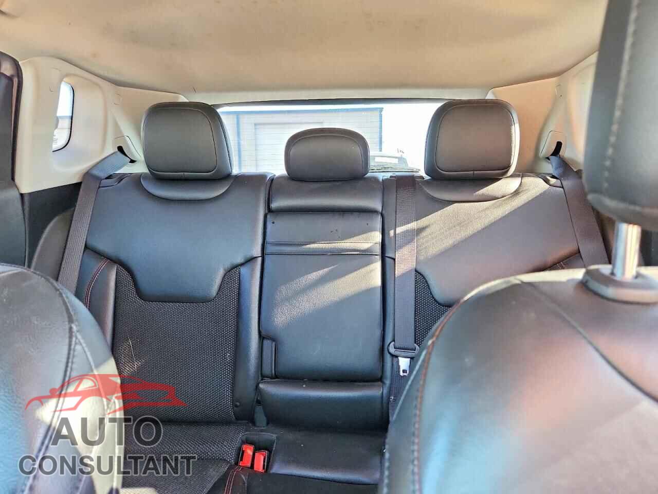 JEEP COMPASS 2019 - 3C4NJDDB6KT667828