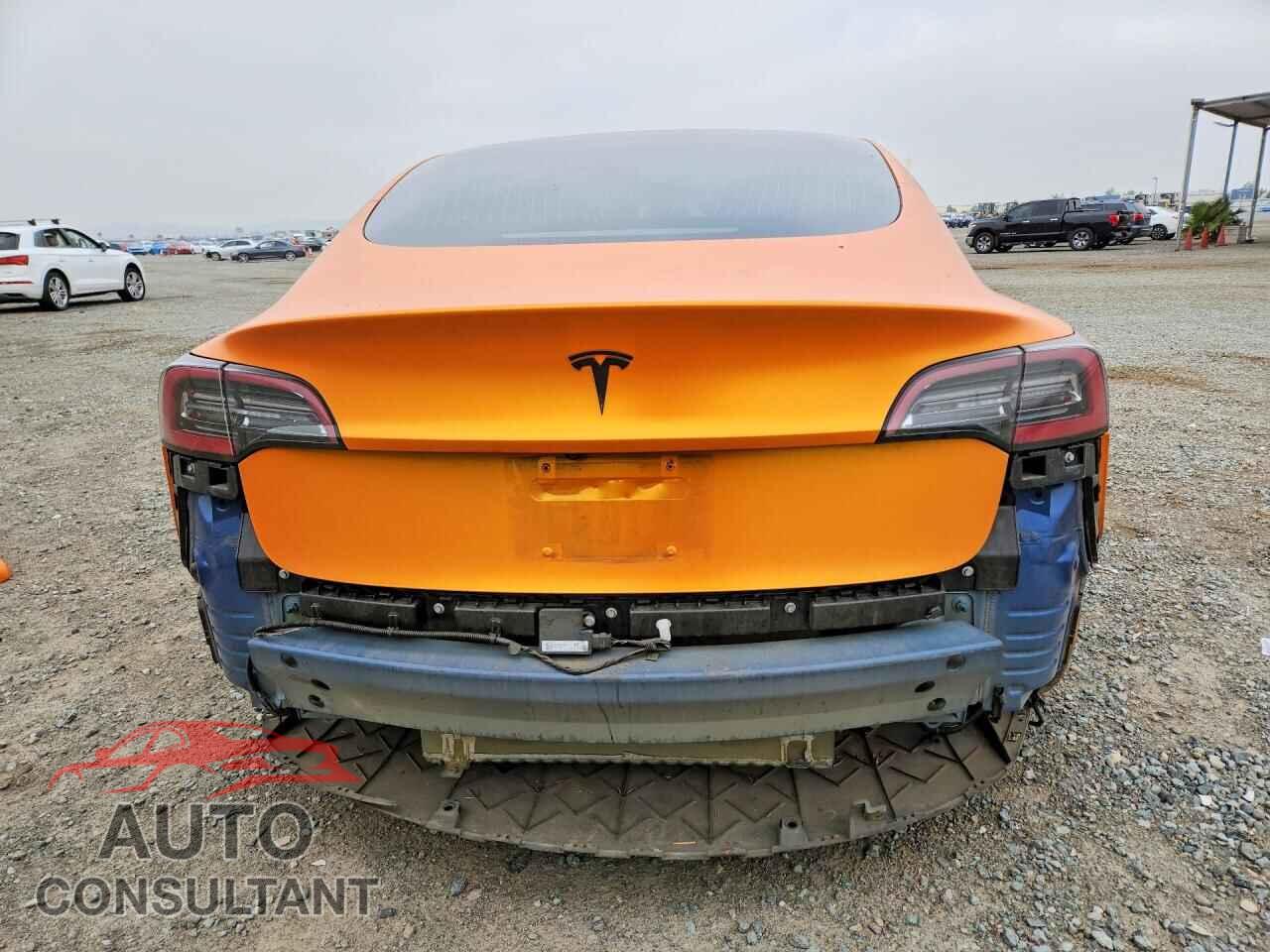 TESLA MODEL 3 2018 - 5YJ3E1EB9JF080772