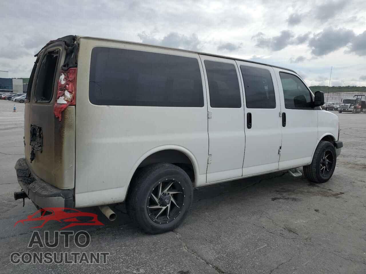CHEVROLET EXPRESS 2010 - 1GBUGCD42A1114500