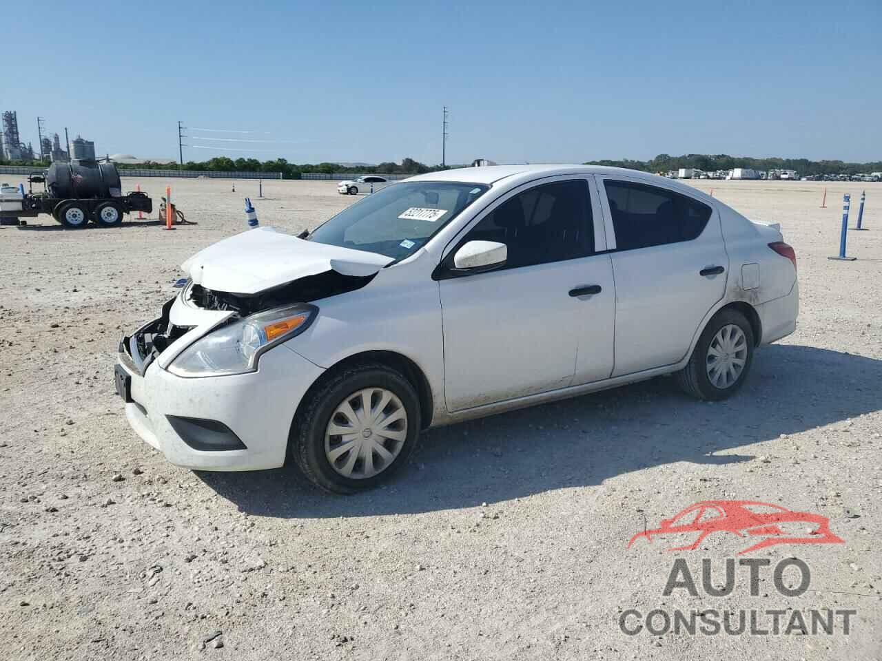 NISSAN VERSA 2018 - 3N1CN7AP3JL814749