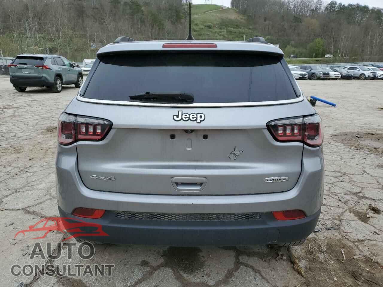 JEEP COMPASS 2018 - 3C4NJDBB9JT162173
