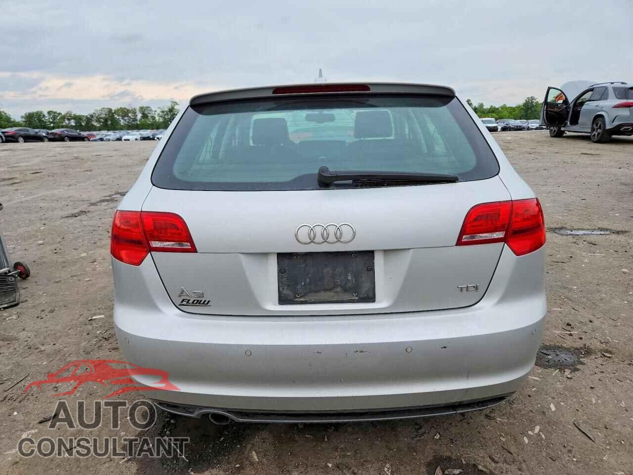 AUDI A3 2011 - WAUKJBFM7BA127415