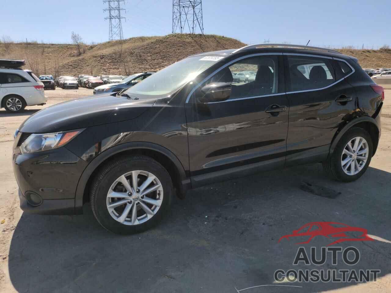 NISSAN ROGUE 2017 - JN1BJ1CR6HW111671