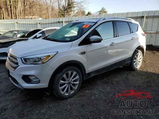 FORD ESCAPE 2017 - 1FMCU9J96HUA56804