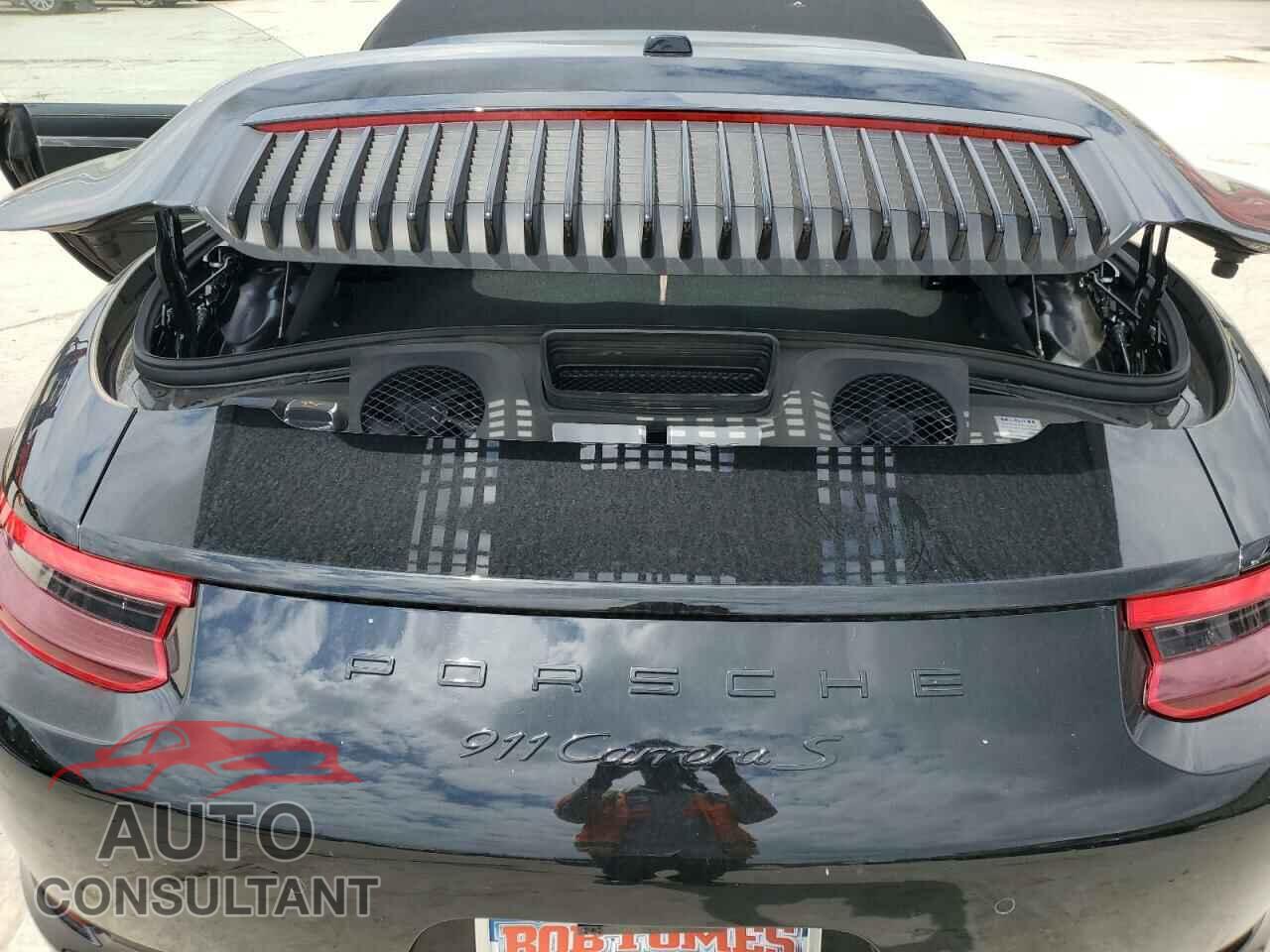 PORSCHE 911 2017 - WP0CB2A97HS155533
