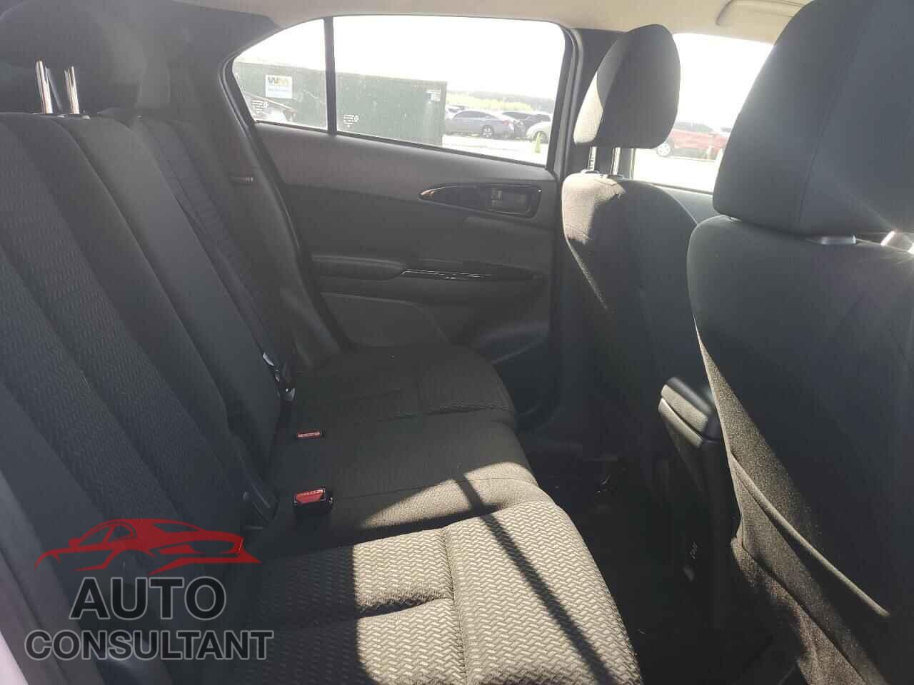 MITSUBISHI ECLIPSE 2024 - JA4ATVAA5RZ064280