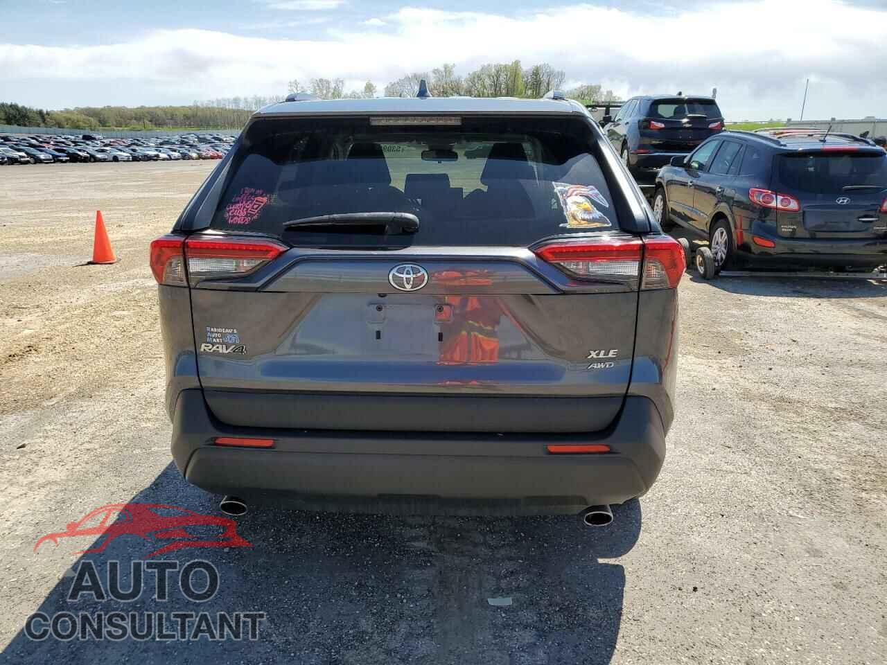 TOYOTA RAV4 2019 - JTMP1RFV6KD015357