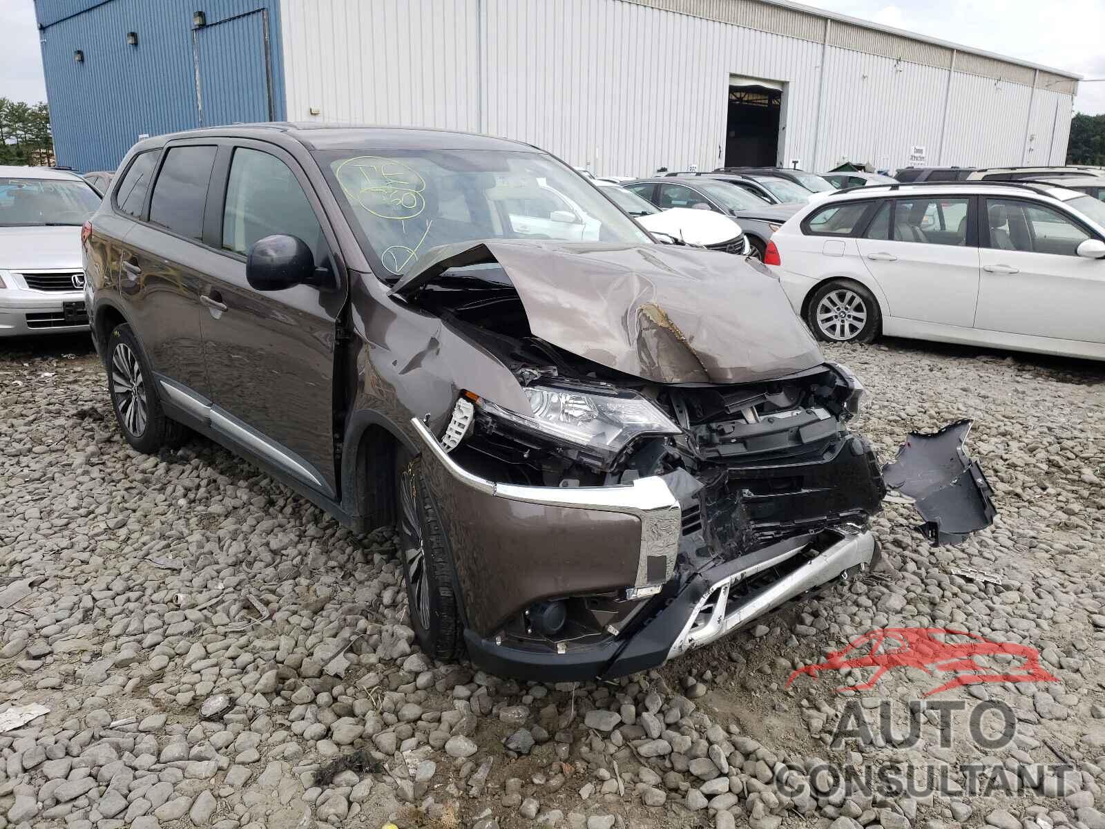 MITSUBISHI OUTLANDER 2019 - JA4AZ3A35KZ052608