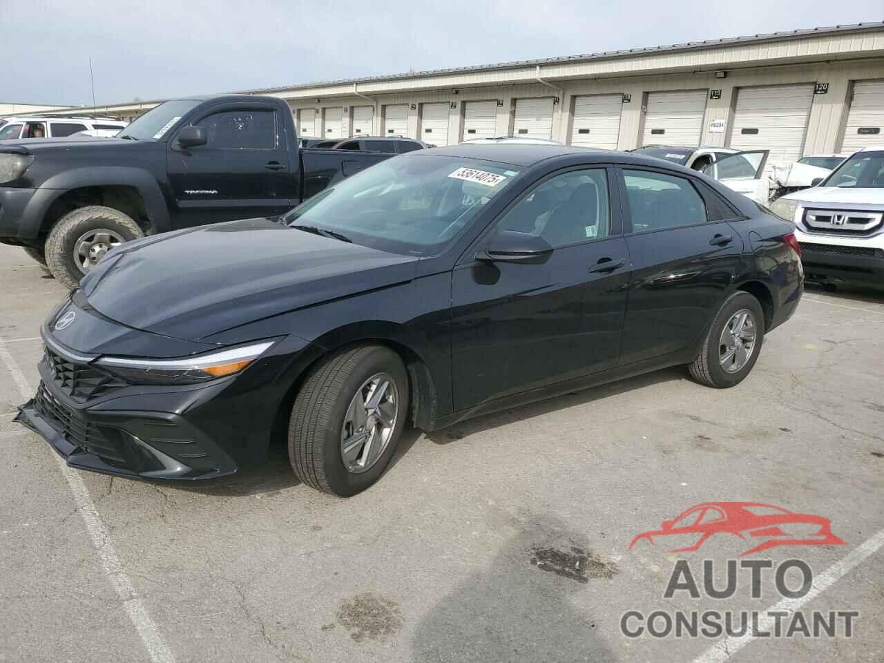 HYUNDAI ELANTRA 2024 - KMHLL4DG1RU747918