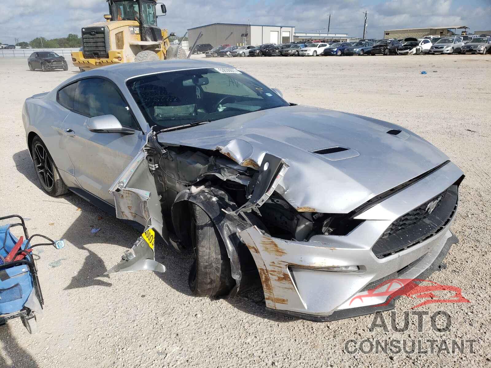 FORD MUSTANG 2018 - 1FA6P8TH3J5156548