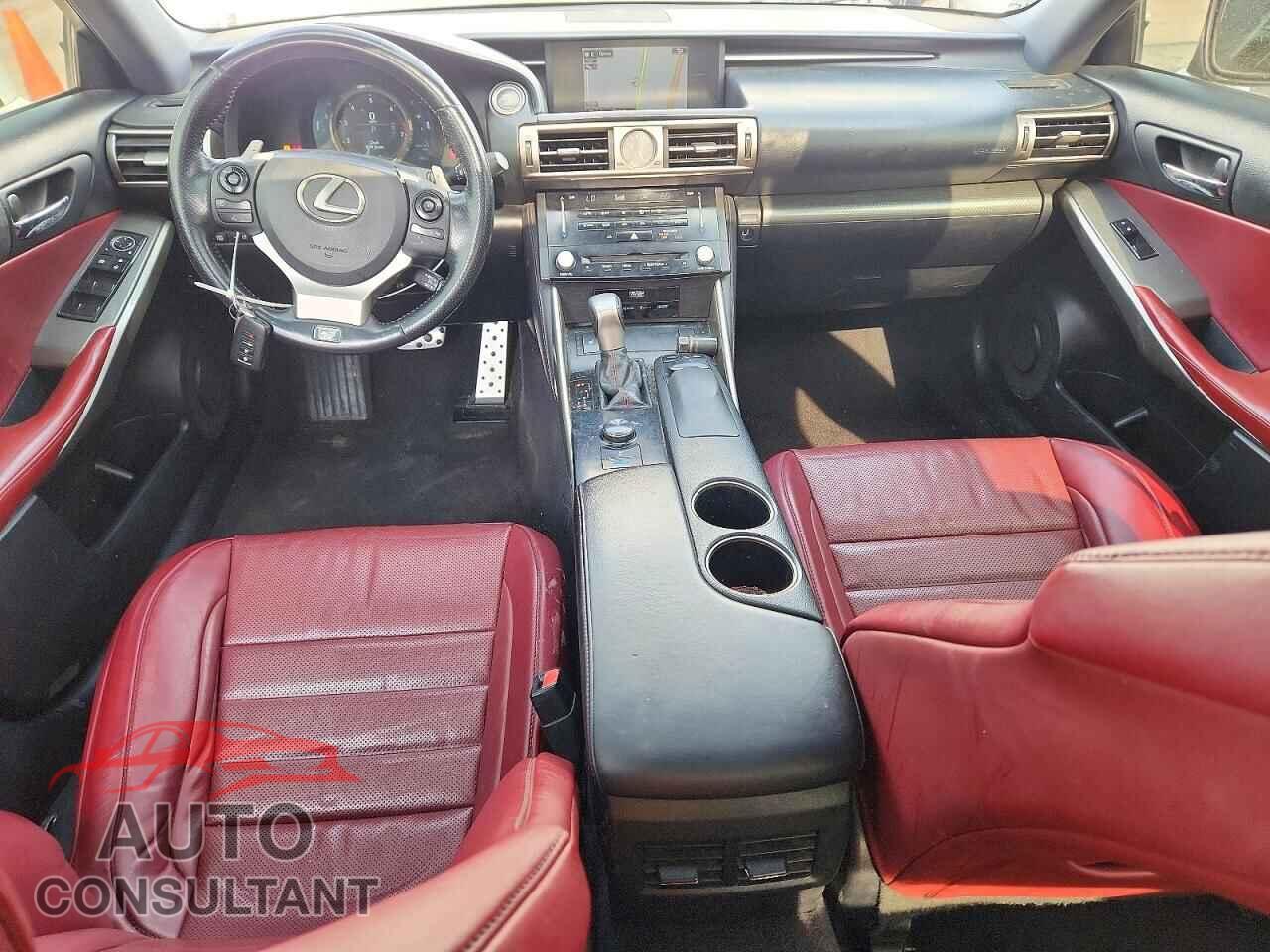 LEXUS IS 2014 - JTHBE1D22E5013272
