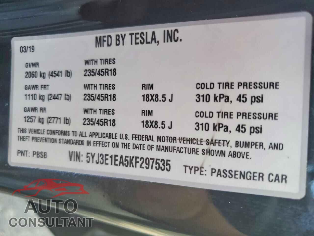 TESLA MODEL 3 2019 - 5YJ3E1EA5KF297535