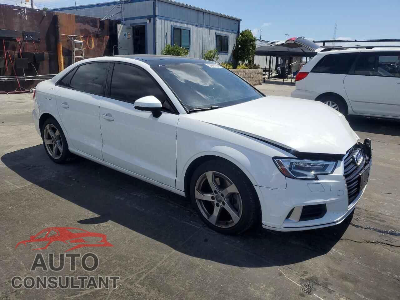 AUDI A3 2019 - WAUAUGFF0K1012124