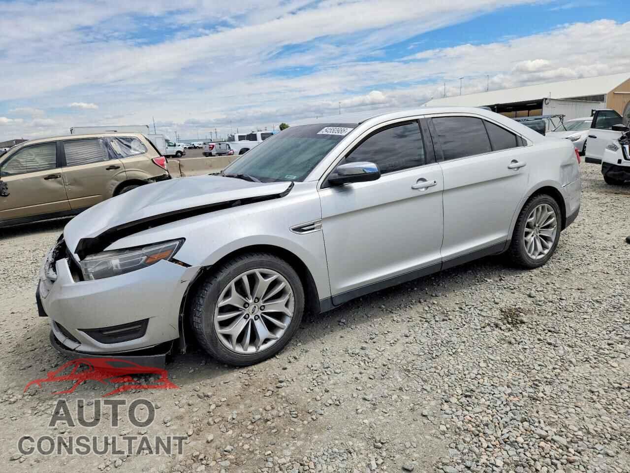 FORD TAURUS 2015 - 1FAHP2F83FG170558