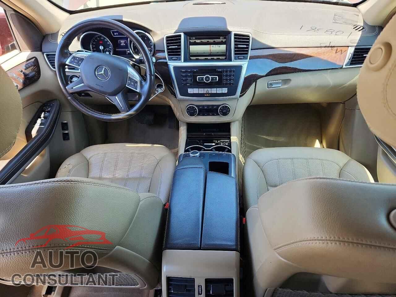 MERCEDES-BENZ GL-CLASS 2013 - 4JGDF7CE4DA230877