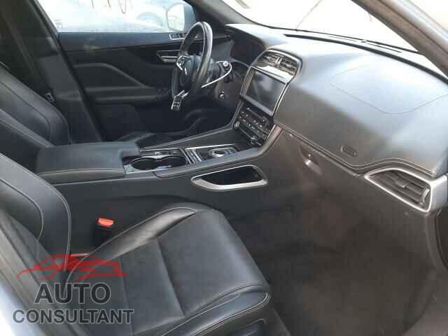 JAGUAR F-PACE 2017 - SADCL2BV2HA063832