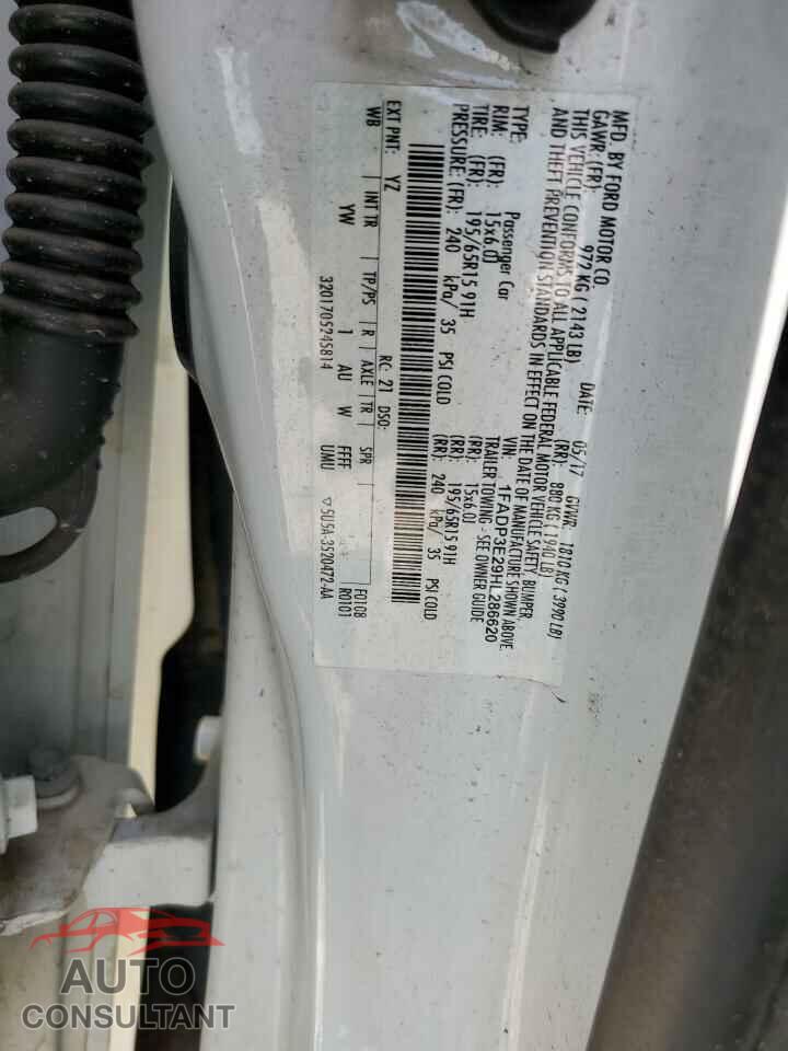 FORD FOCUS 2017 - 1FADP3E29HL286620