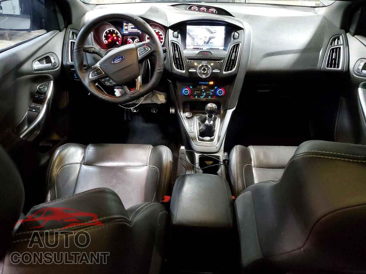 FORD FOCUS 2015 - 1FADP3L96FL356054