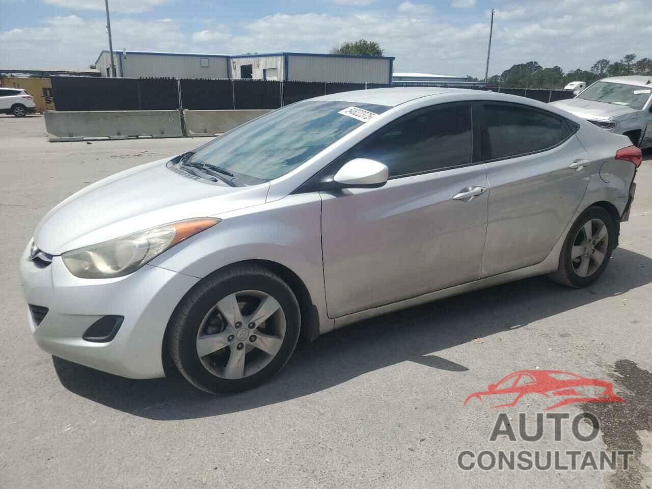HYUNDAI ELANTRA 2013 - KMHDH4AE1DU656276