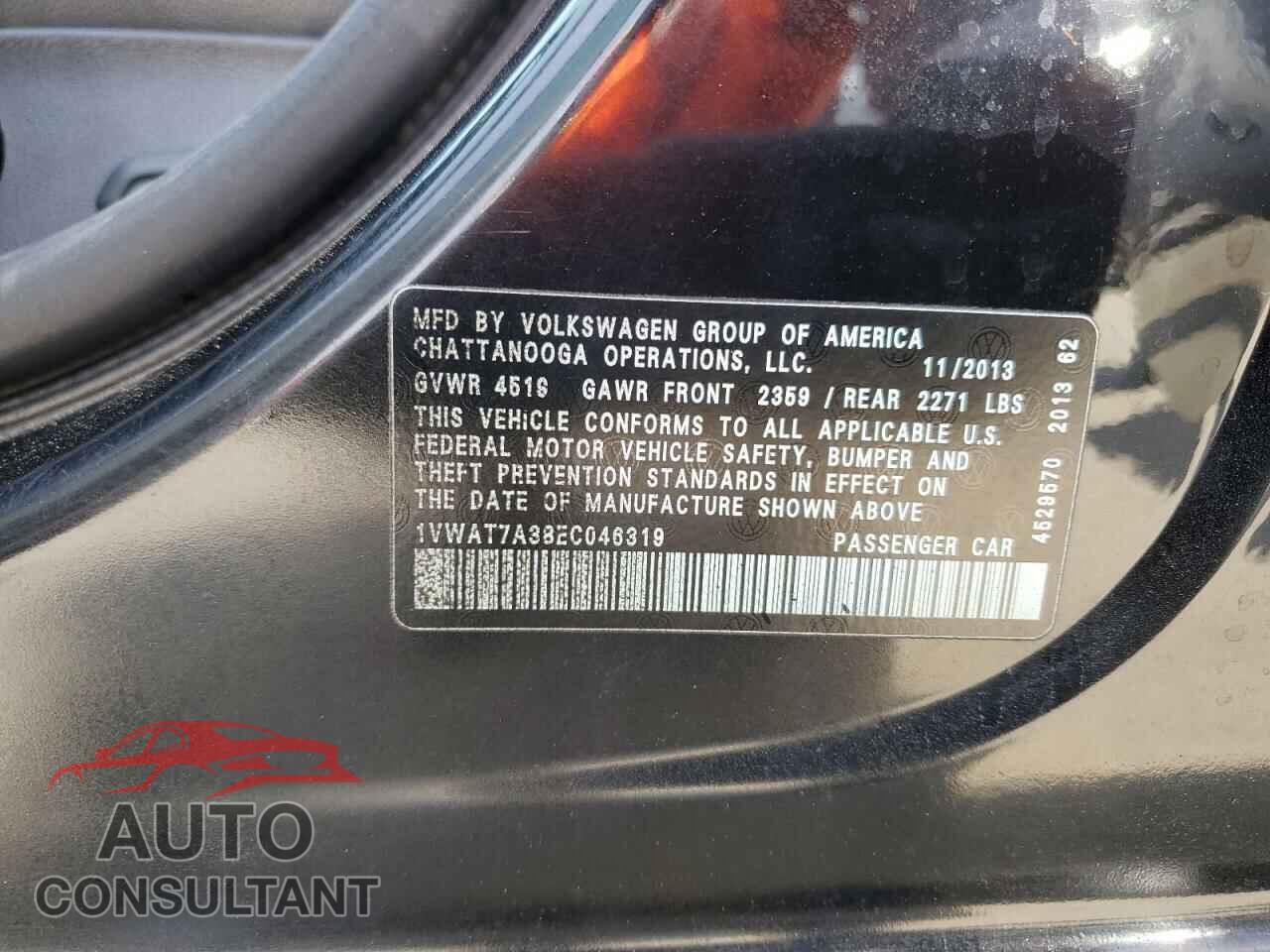 VOLKSWAGEN PASSAT 2014 - 1VWAT7A38EC046319
