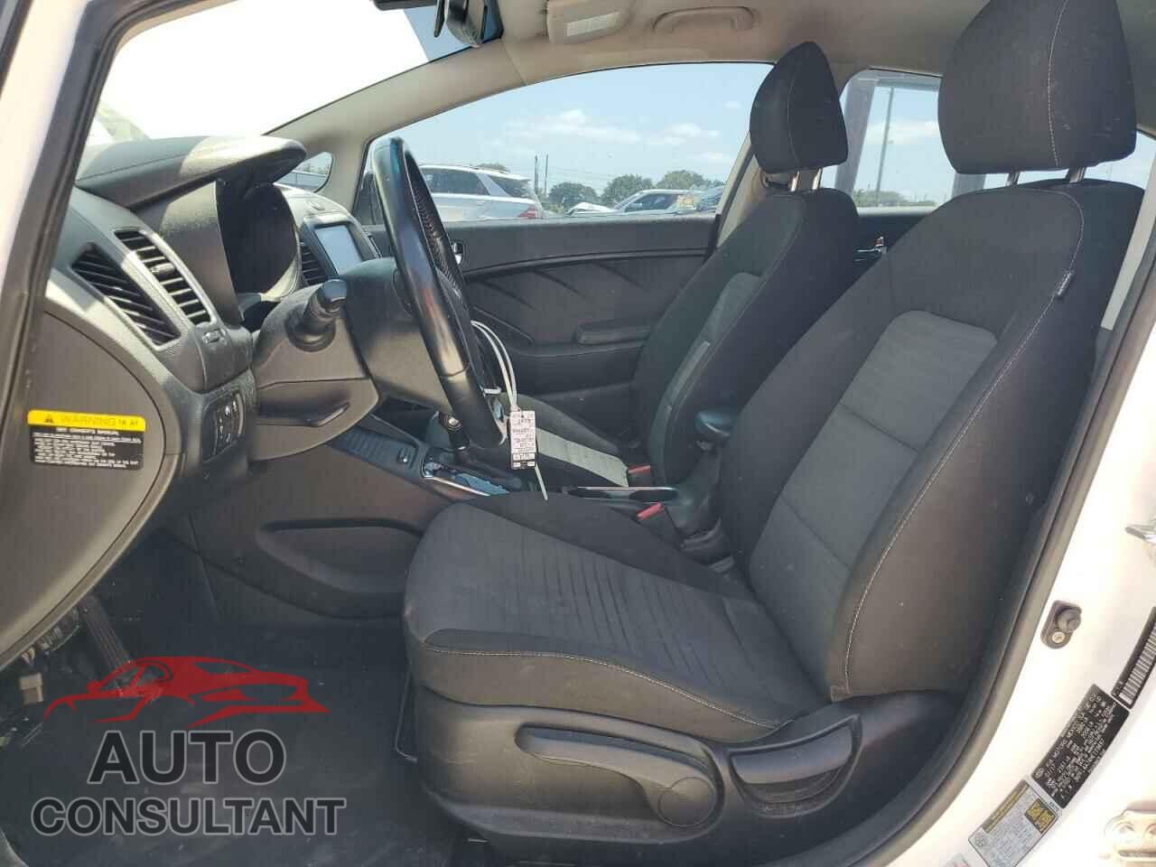 KIA FORTE 2017 - 3KPFL4A74HE119497