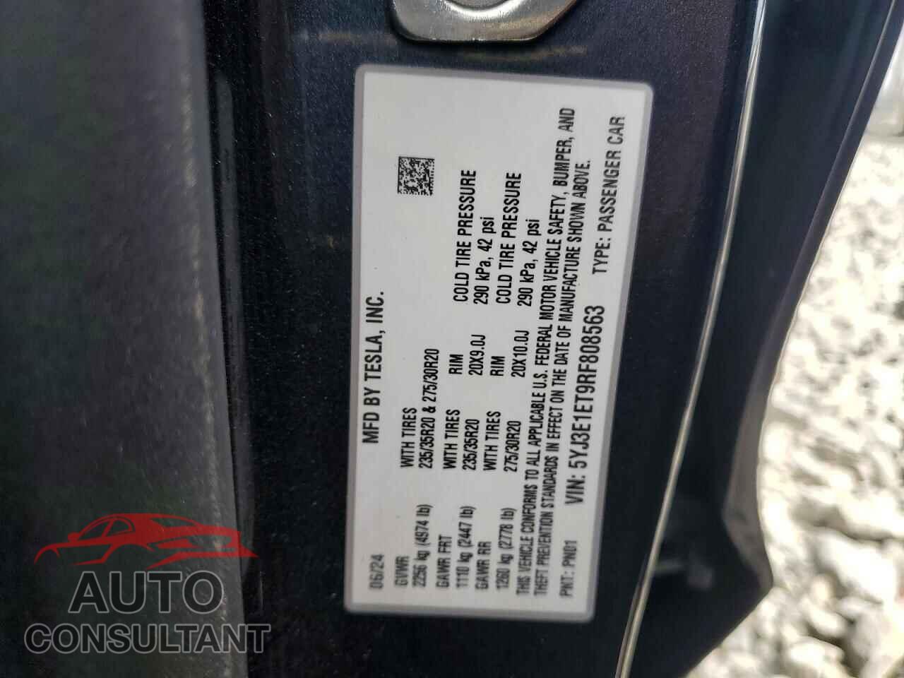 TESLA MODEL 3 2024 - 5YJ3E1ET9RF808563