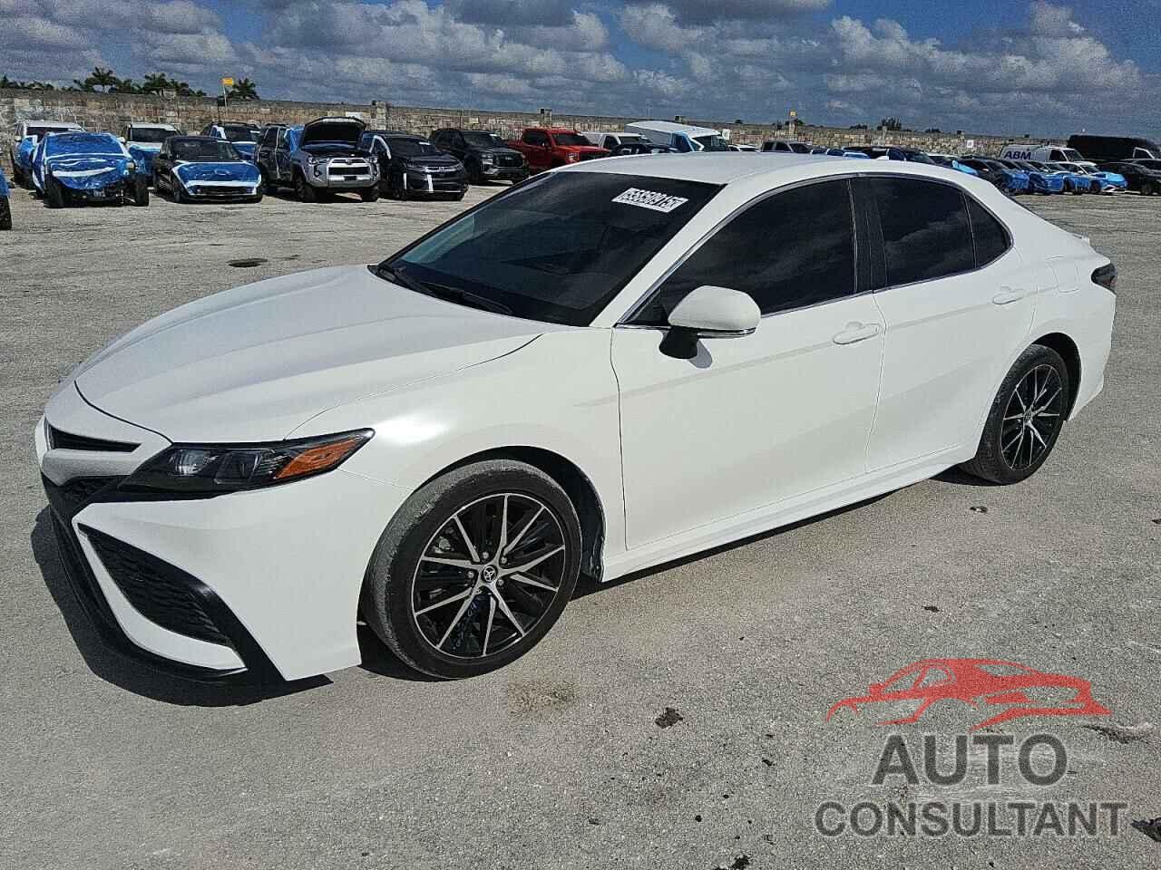 TOYOTA CAMRY 2024 - 4T1G11AK2RU885434