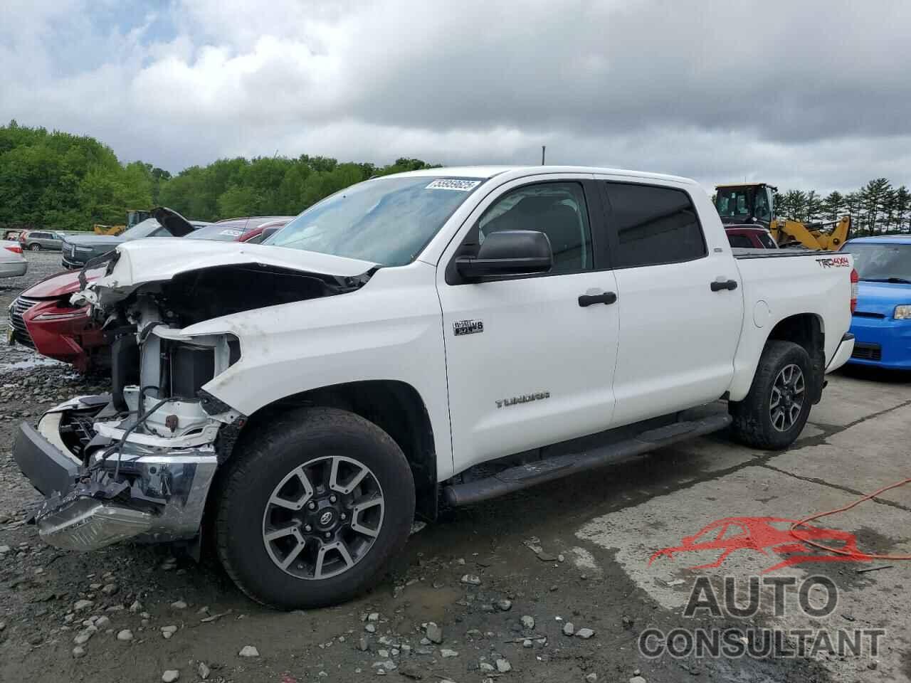 TOYOTA TUNDRA 2017 - 5TFDY5F12HX660096