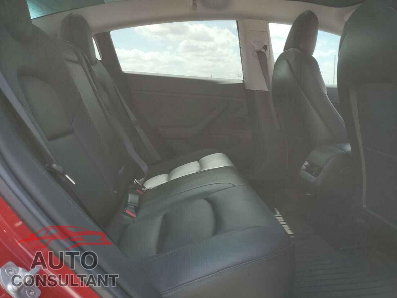 TESLA MODEL 3 2018 - 5YJ3E1EA5JF046027