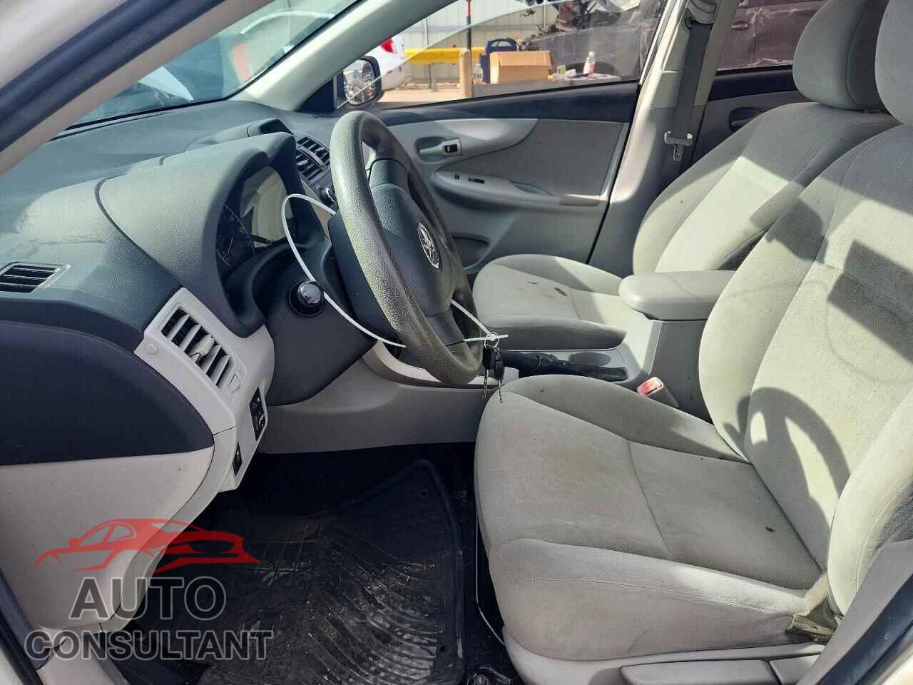 TOYOTA COROLLA 2013 - 5YFBU4EE8DP223035