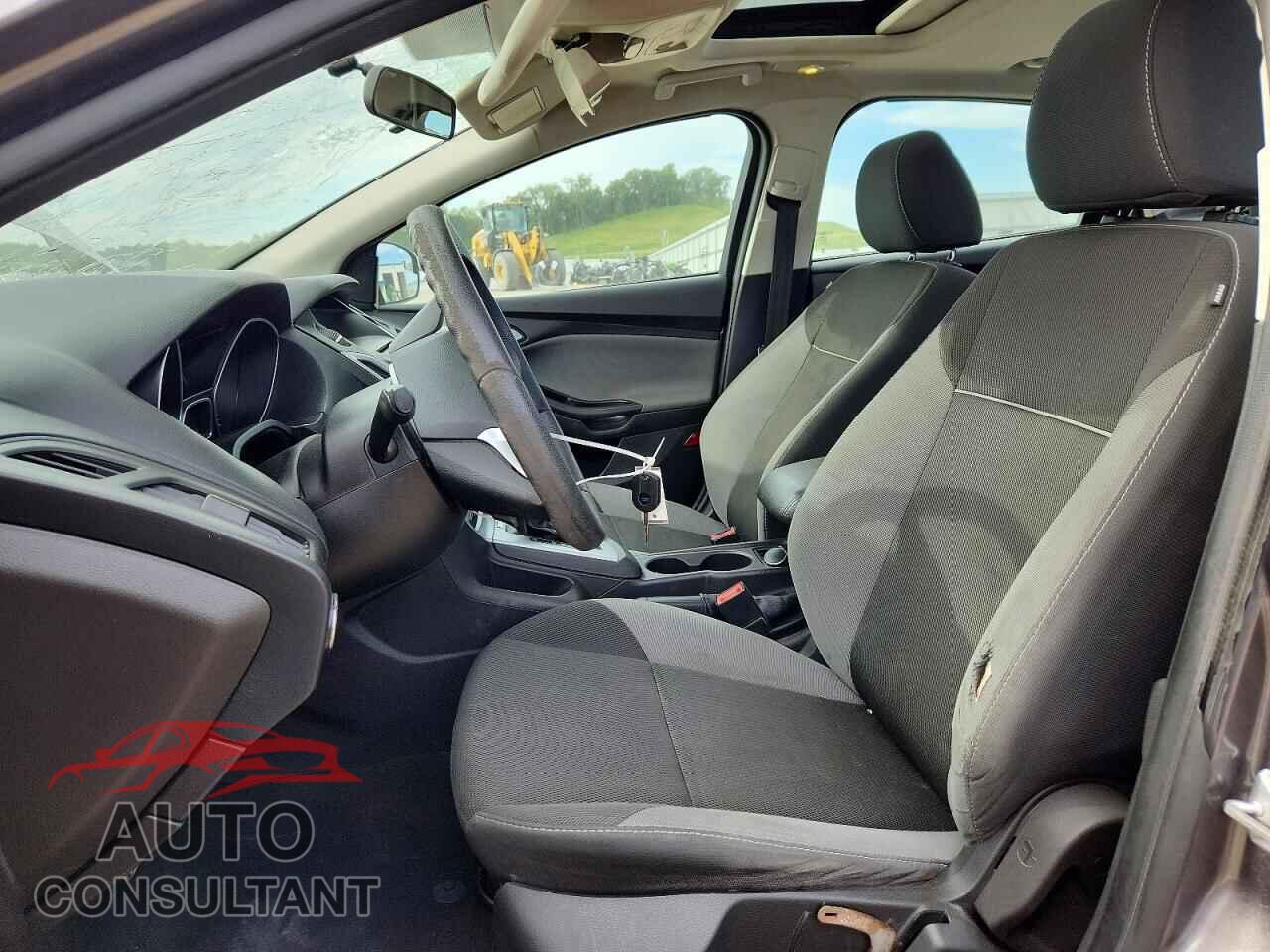FORD FOCUS 2014 - 1FADP3F25EL136059