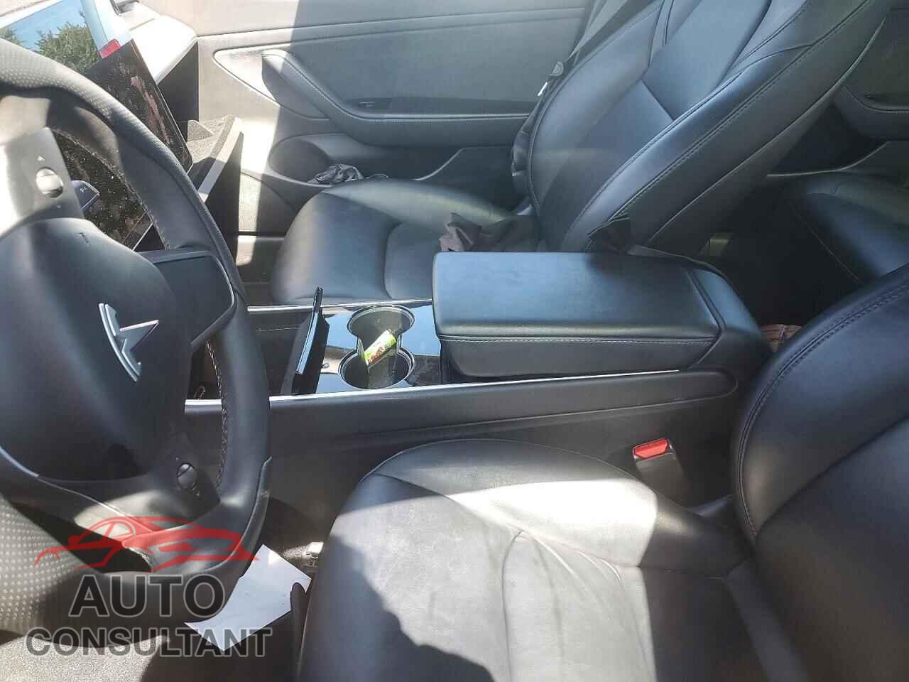 TESLA MODEL 3 2020 - 5YJ3E1EA2LF658026