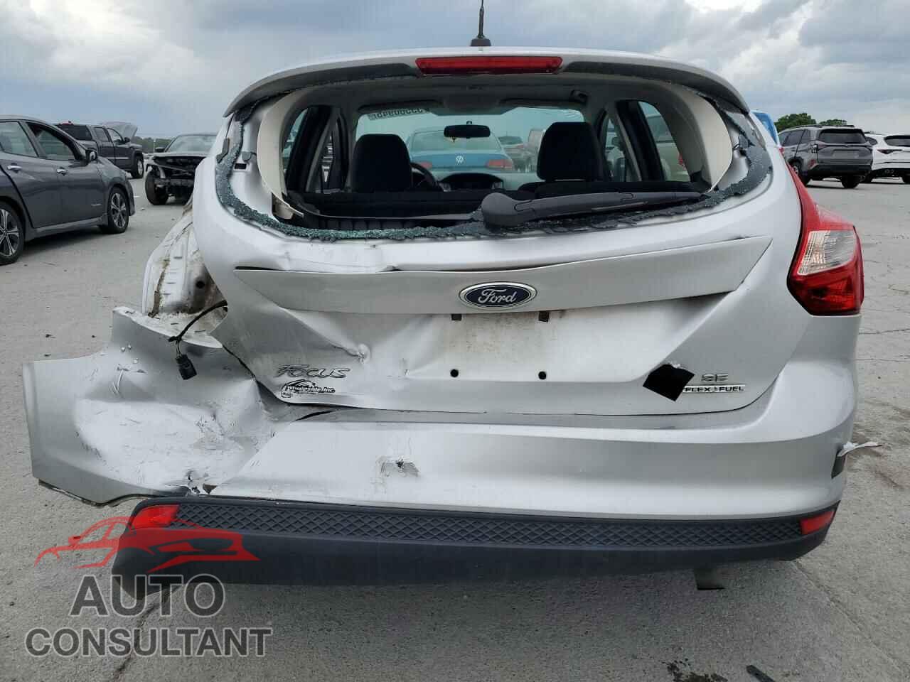 FORD FOCUS 2014 - 1FADP3K29EL238907