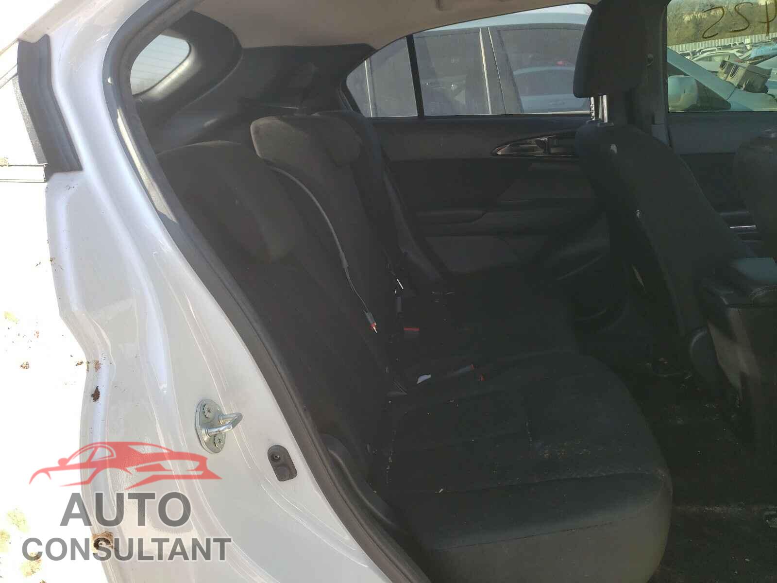 MITSUBISHI ECLIPSE 2018 - JA4AT4AA0JZ048096