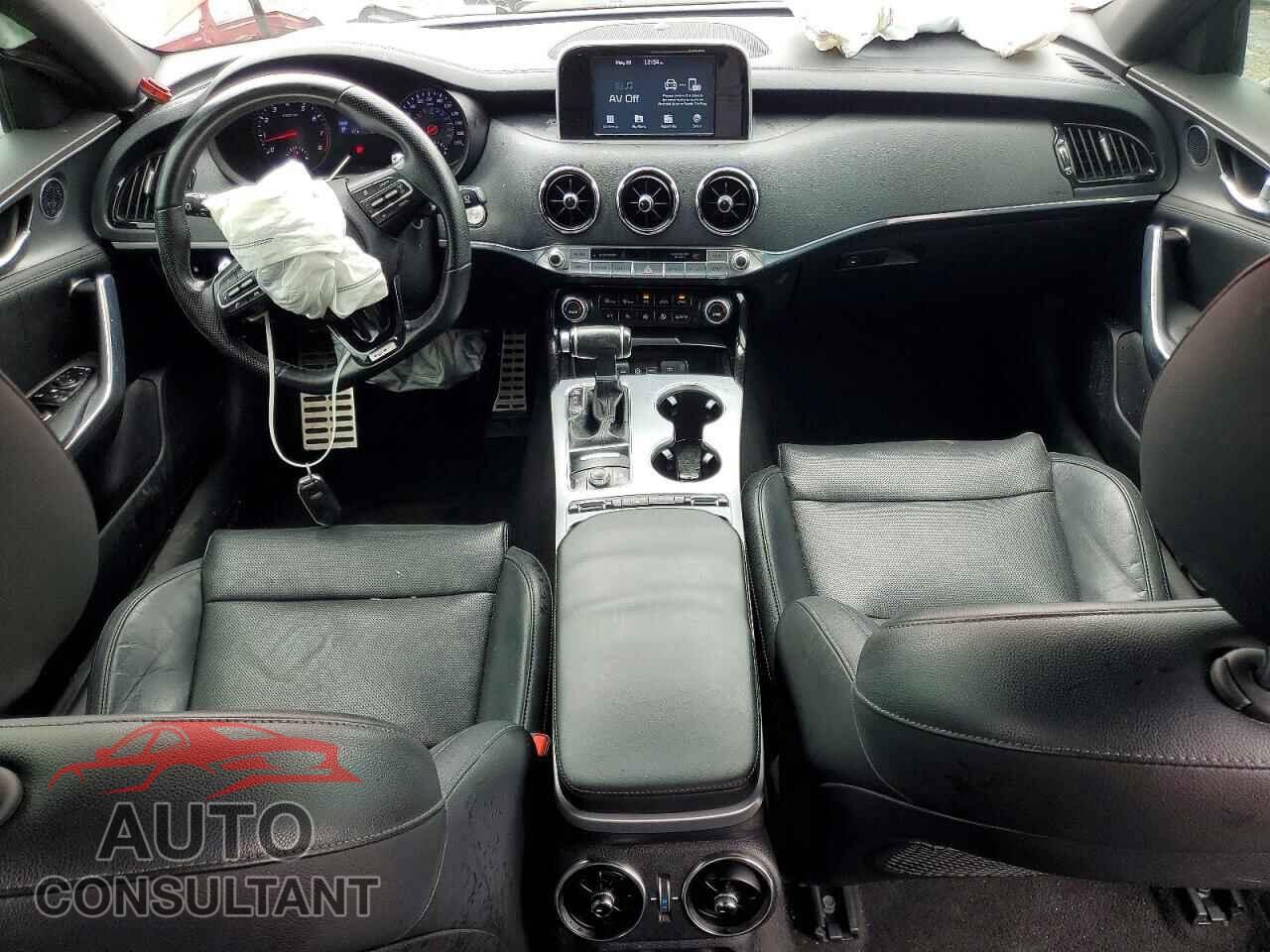 KIA STINGER 2019 - KNAE35LC4K6064880