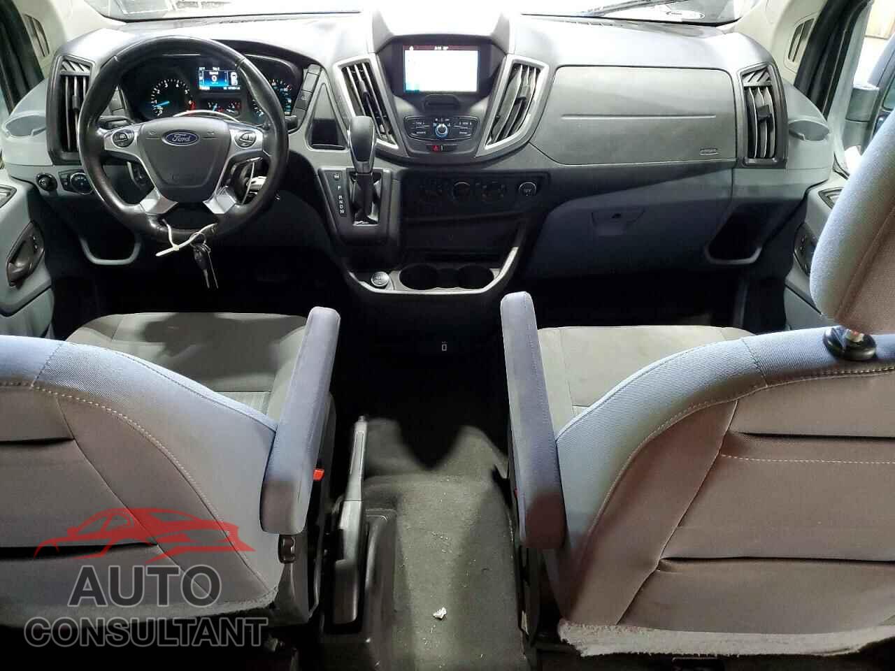 FORD TRANSIT 2018 - 1FBZX2YG1JKA57494