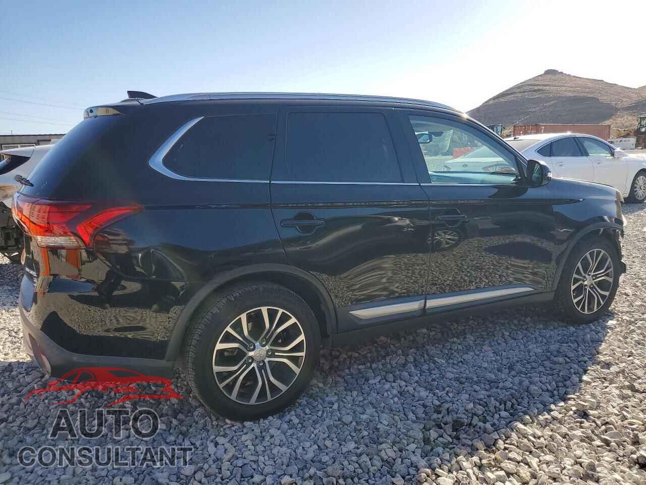 MITSUBISHI OUTLANDER 2017 - JA4AD3A36HZ051457