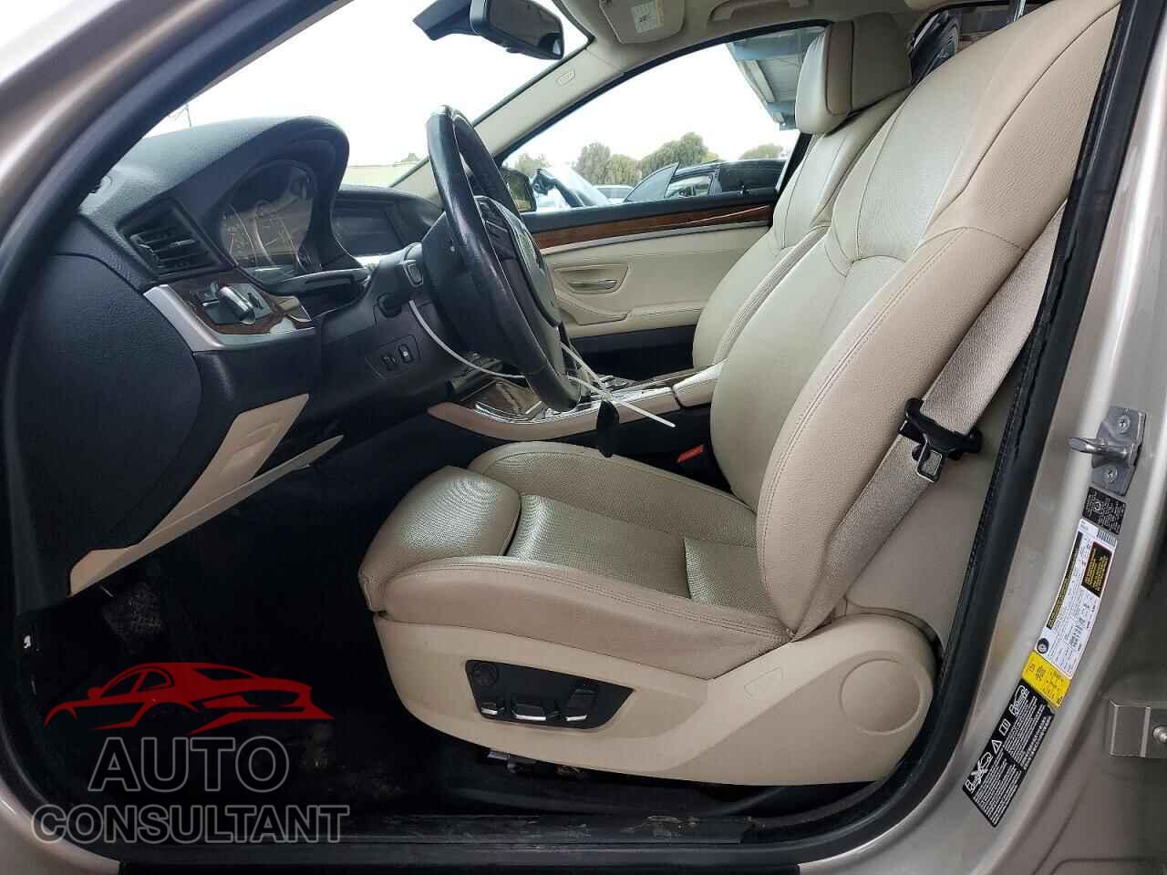 BMW 5 SERIES 2011 - WBAFU7C55BC878357