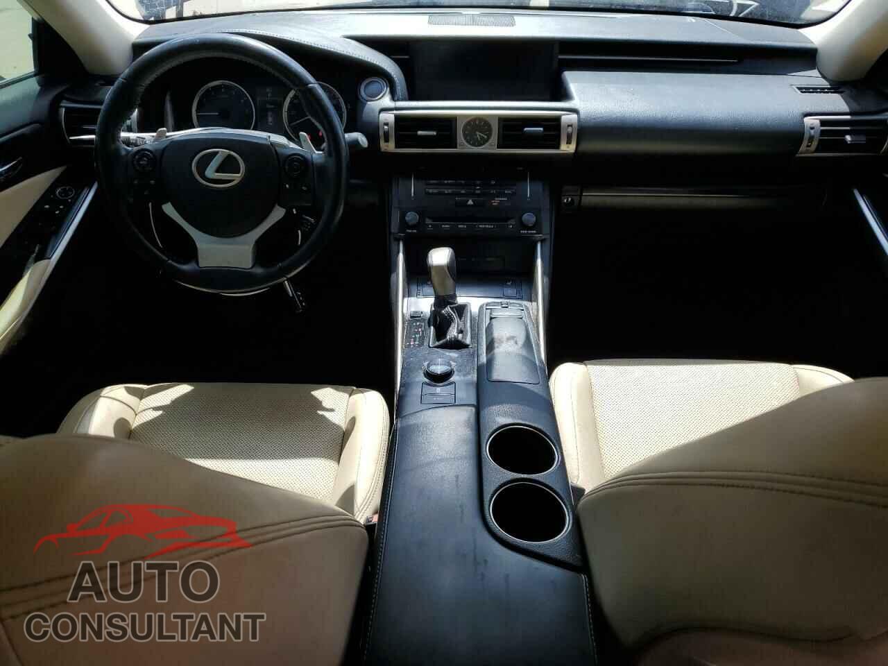 LEXUS IS 2014 - JTHBE1D24E5013032