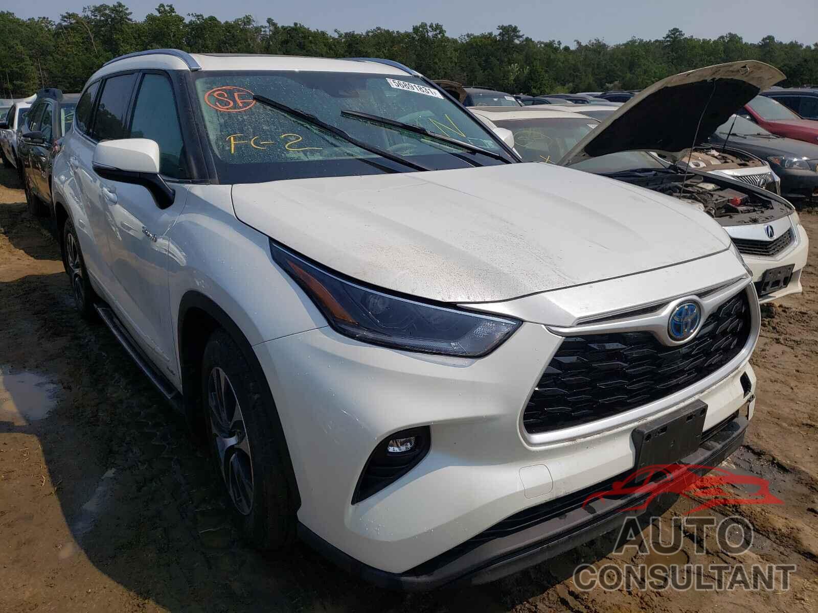 TOYOTA HIGHLANDER 2021 - 5TDHBRCH4MS530946