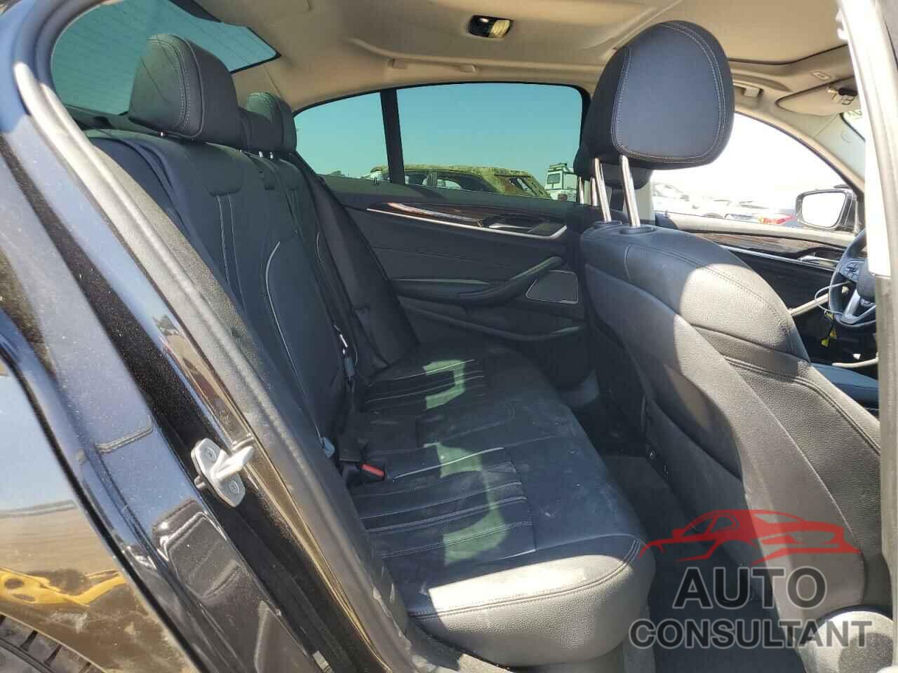 BMW 5 SERIES 2022 - WBA33AG08NCH70842