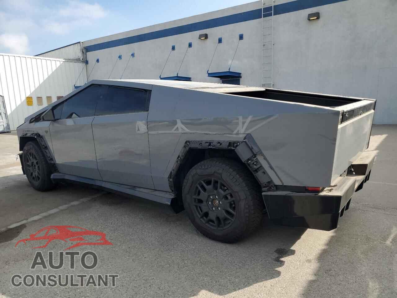 TESLA CYBERTRUCK 2024 - 7G2CEHEE1RA004584
