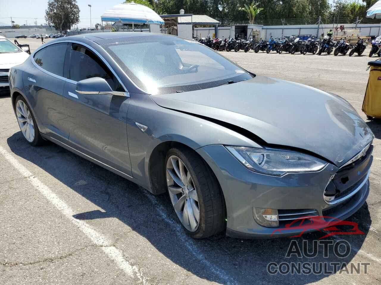 TESLA MODEL S 2013 - 5YJSA1DPXDFP15409